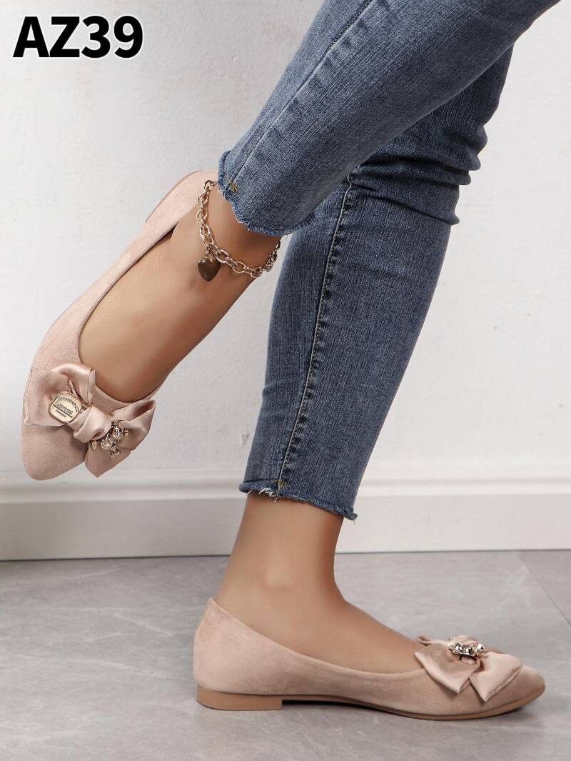 Balerinki / Espadryle damskie Roz 36-41 / 12 par